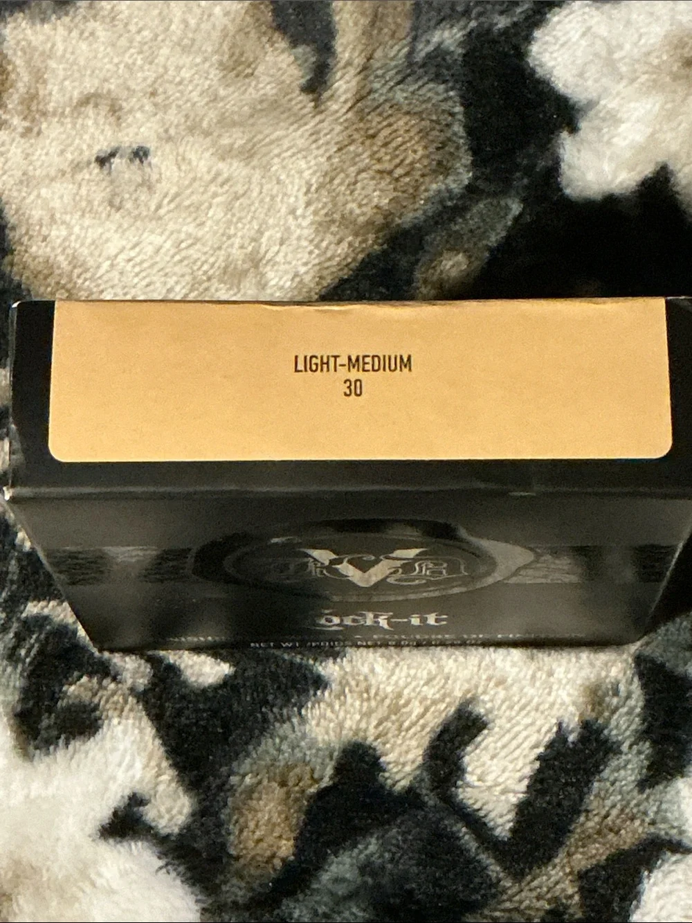 KVD Light-Medium Lock-it Finishing Powder